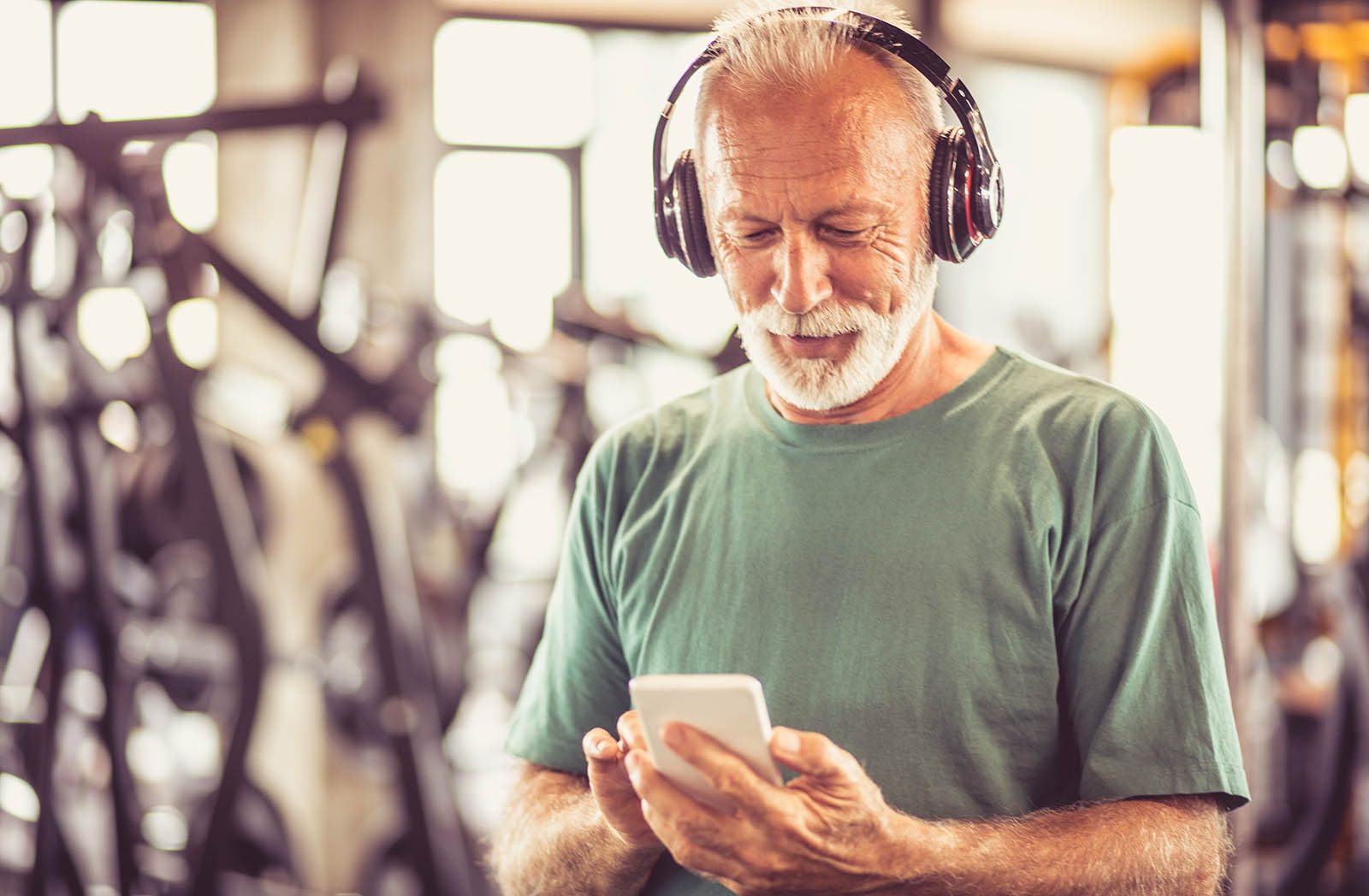So schützen Sie sich vor Gehörverlust beim Älterwerden